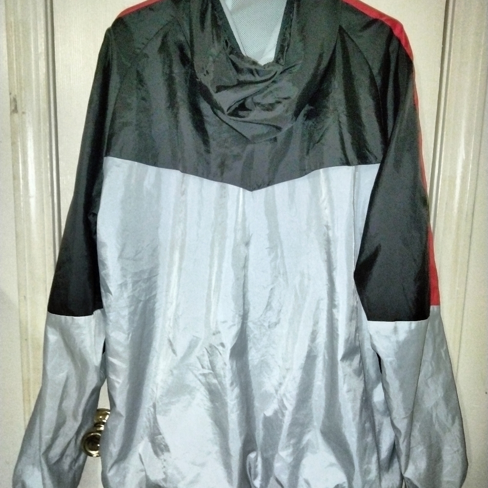 Puma Windbreaker - Picture 2 of 4